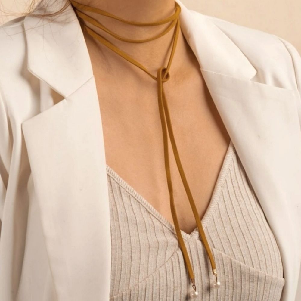 - Suede layered choker